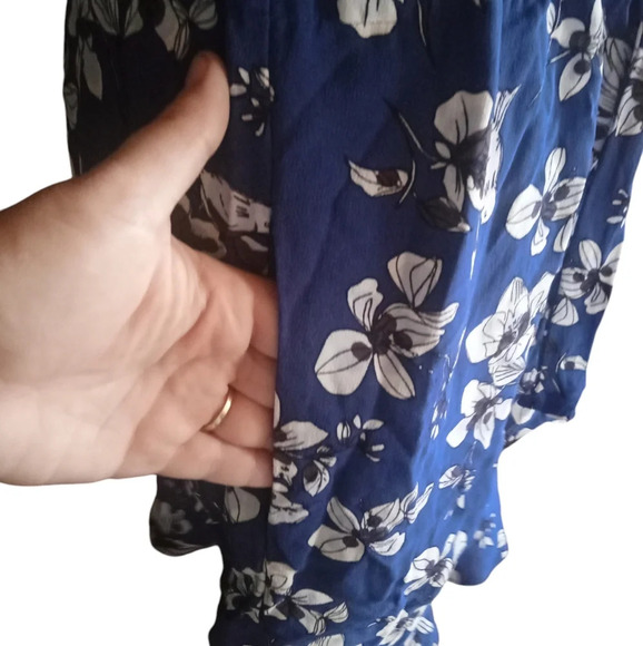 French Connection Fios Crepe Flutter Sleeve Playsuit Romper Blue White Size 4 - Picture 8 of 12